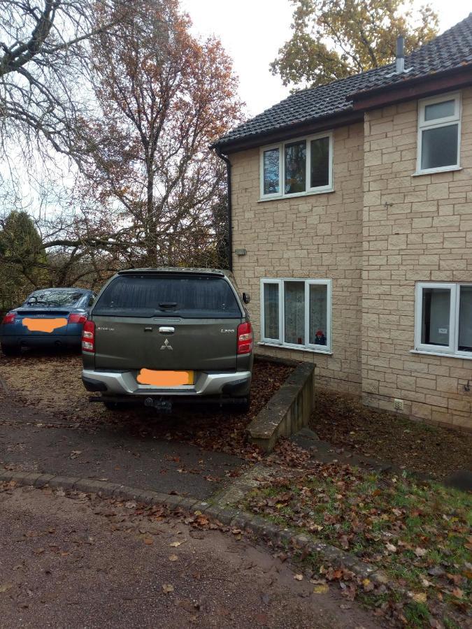 New Cottage Chalford Exterior photo