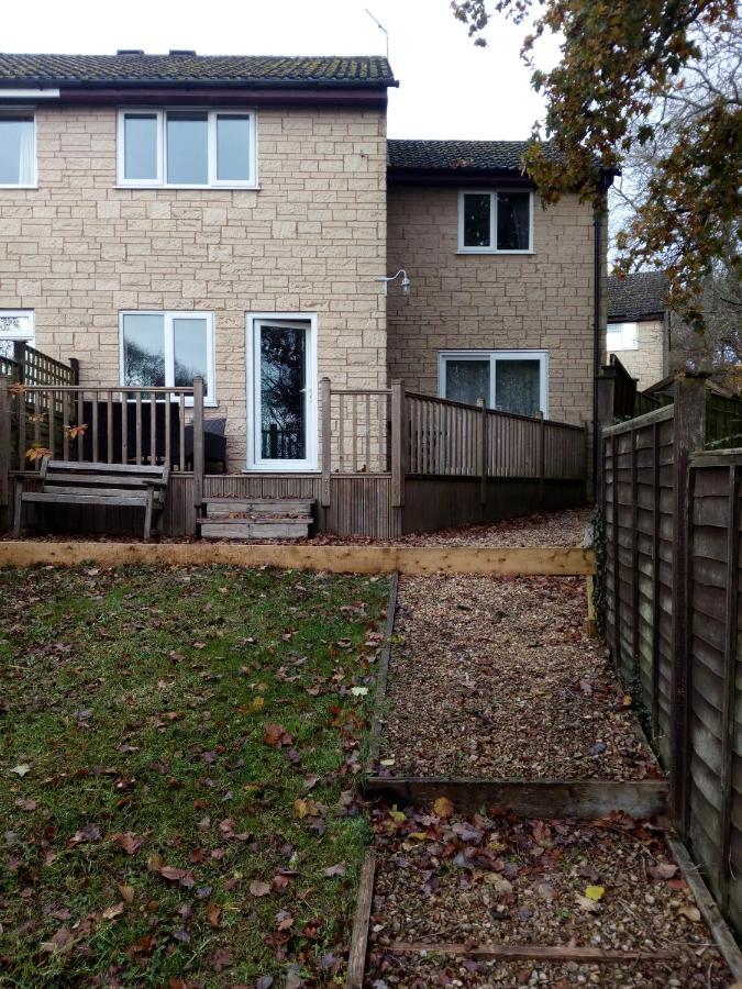 New Cottage Chalford Exterior photo